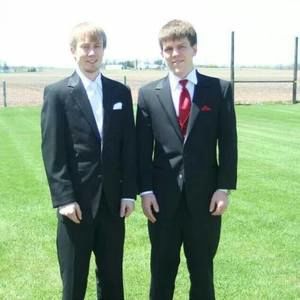 Meet your Posher, Derek